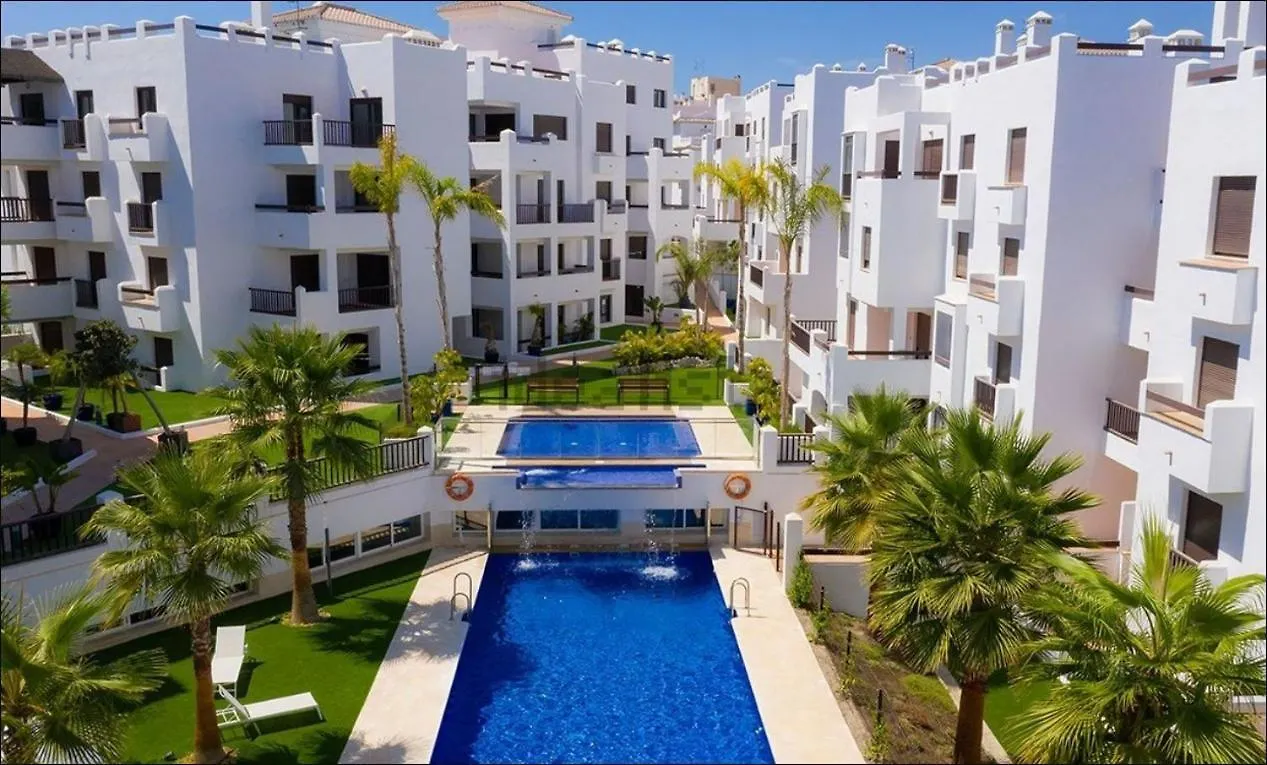 Apartamento En Salobrena Cerca Del Mar - Con Piscina, Gimnasio Y Garaje 0*,